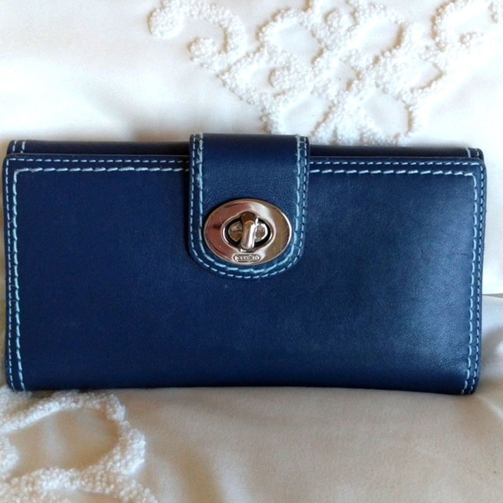 Vintage Coach Turnlock Wallet